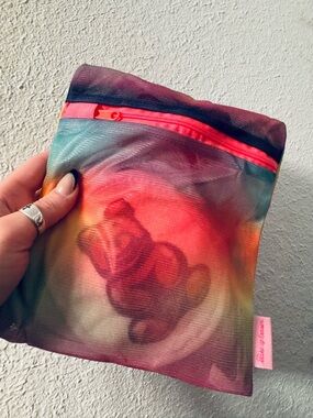 Multicolor Mesh Cosmetic Pouch with Teddy Print - Makeup Eraser